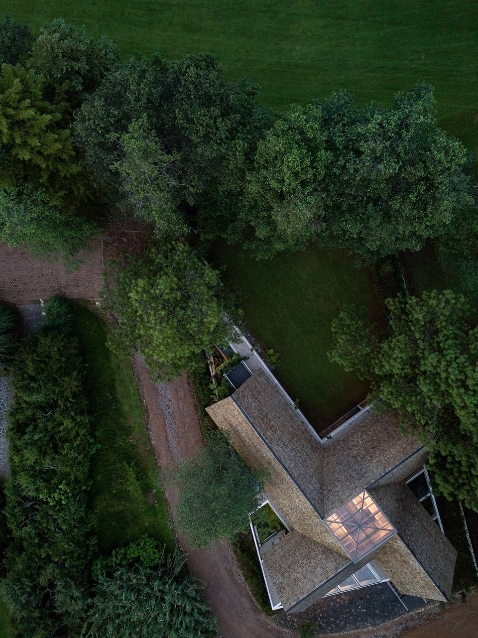 CRA House by Estudio MMX