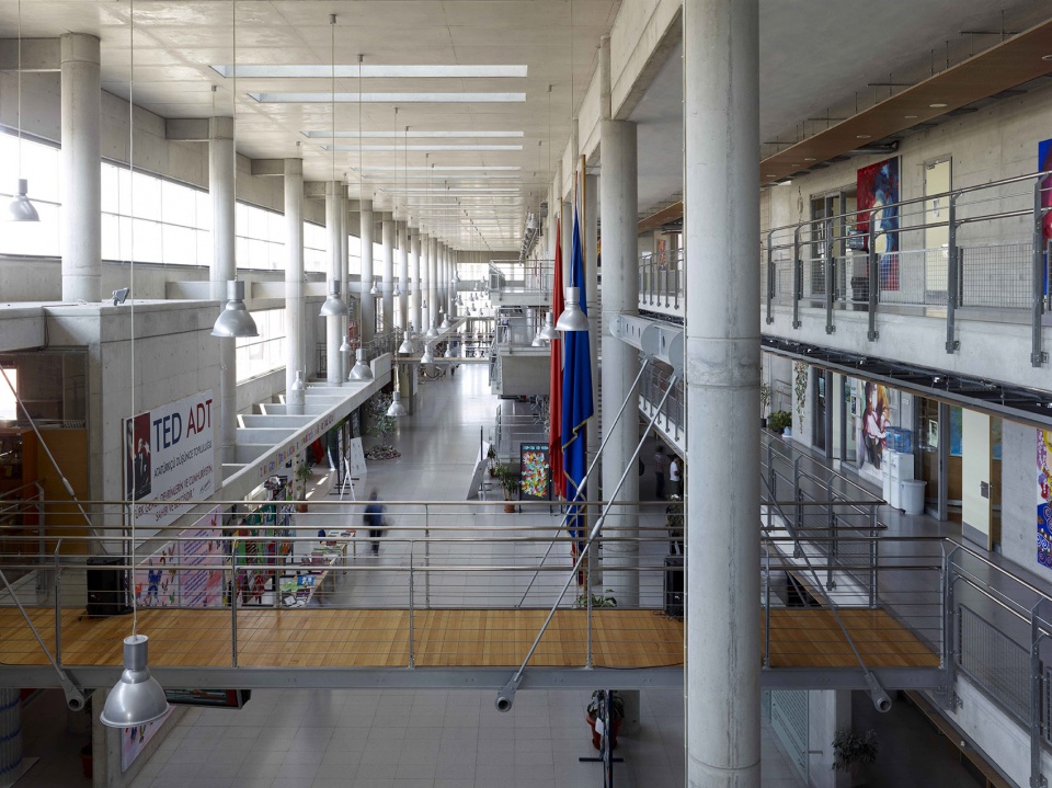 Ted Ankara College by Uygur Architects