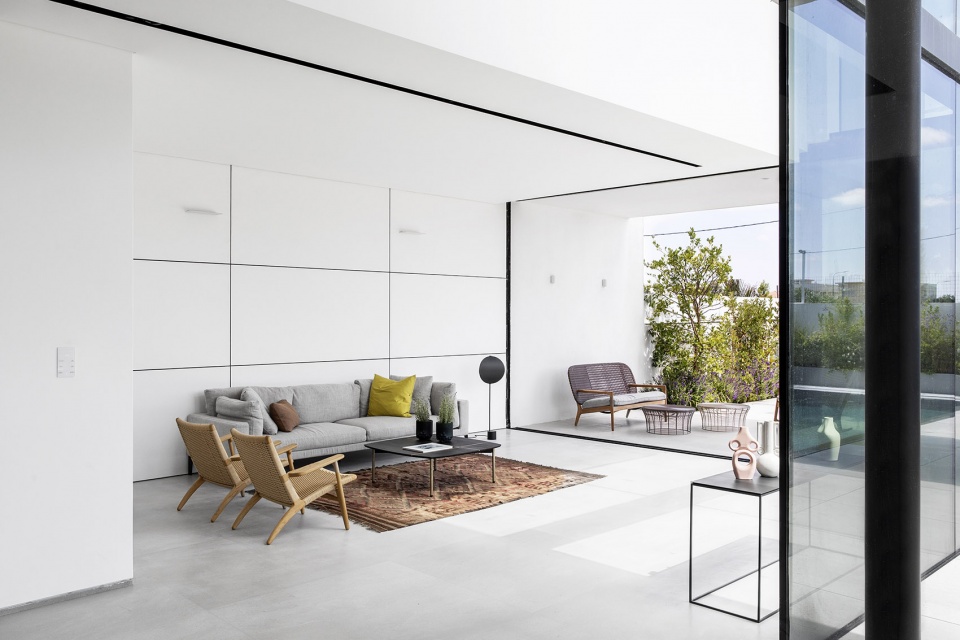 x6 two in one houses by raz melamed architect