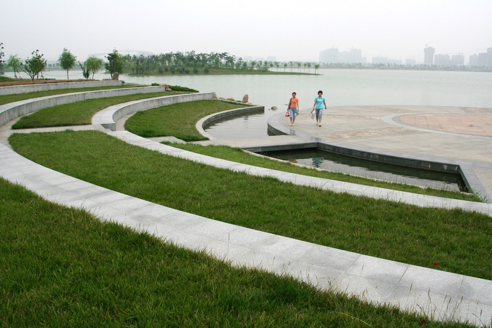 Hefei New Municipal and Culture District Swan Lake Park by LA Design