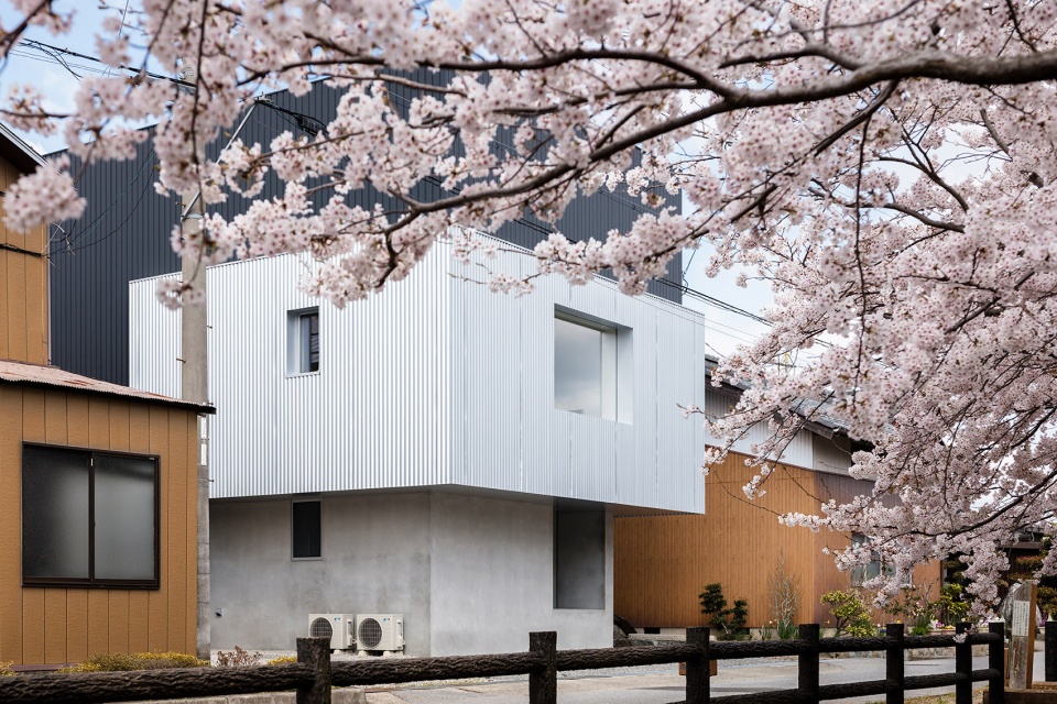 FRAME HOUSE Form Kouichi Kimura Architects