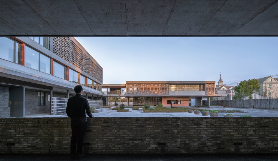 Party and Public Center of Qili Village SSDesign