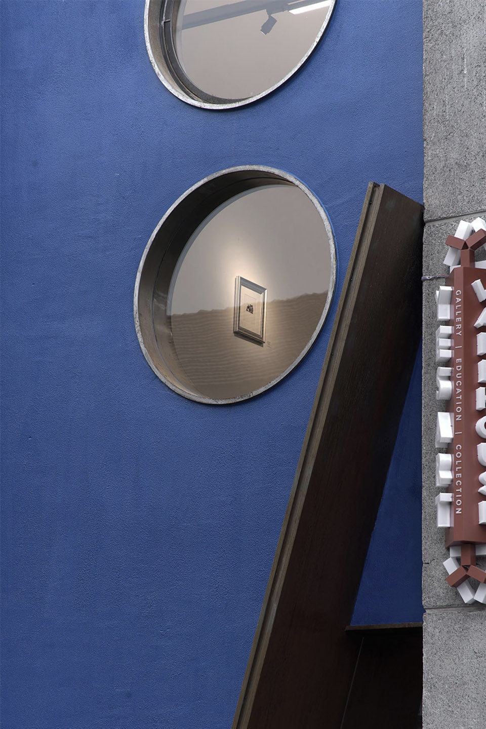 yes art warehouse china by fununit design