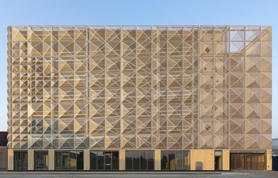 A1停车楼，阿姆斯特丹 / XVW architectuur