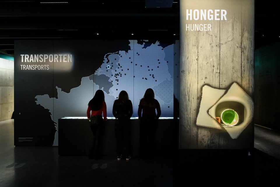 kamp amersfoort exhibition by tinker imagineers