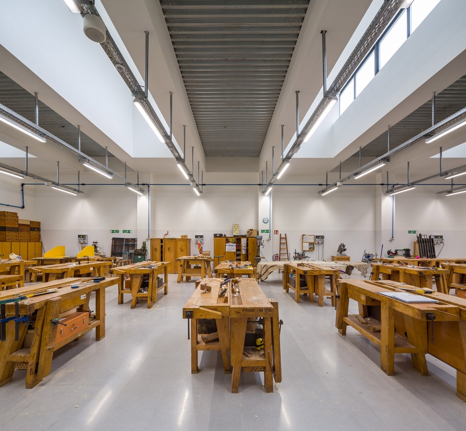 Polytechnical Institute Salesianos Pamplona Garmendia Cordero Arquitectos Tcga Arquitectos