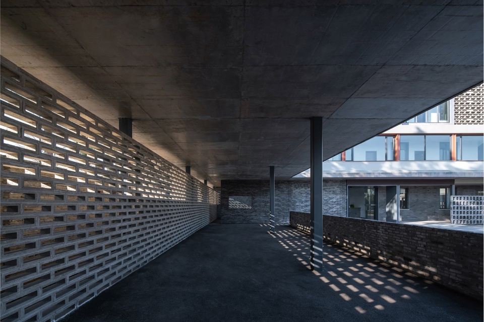 Party and Public Center of Qili Village SSDesign