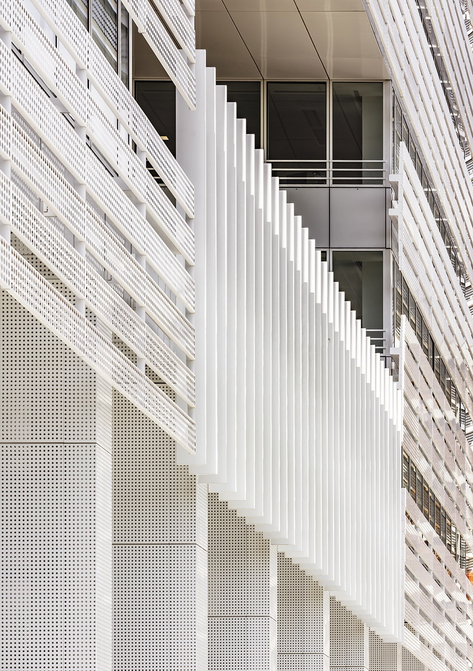 Paris Region Headquarters Ferrier Marchetti Studio
