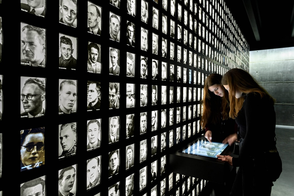 kamp amersfoort exhibition by tinker imagineers