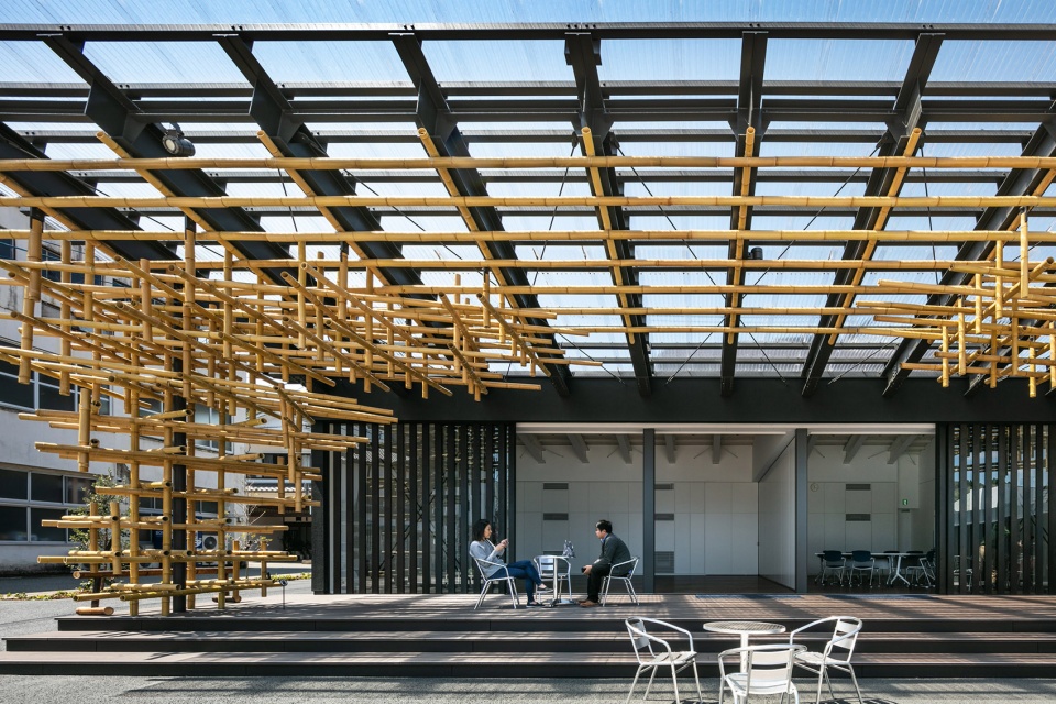 taketa castle town plaza oita by kengo kuma and associates