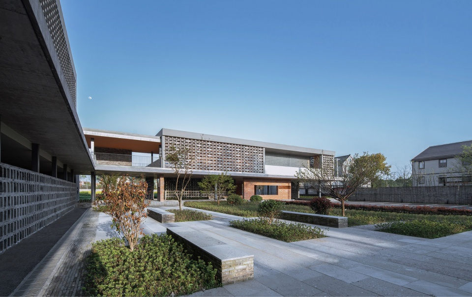 Party and Public Center of Qili Village SSDesign