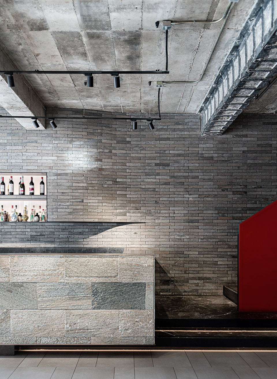 huda restaurant main store by inx design