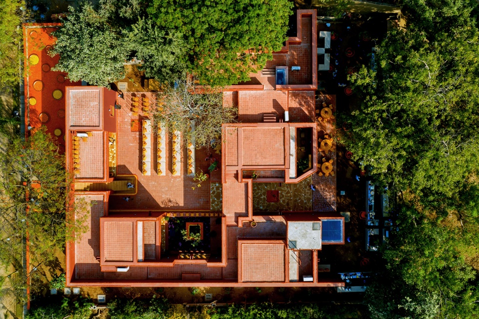 A home for the Guptas Raghuveer Kathpalia