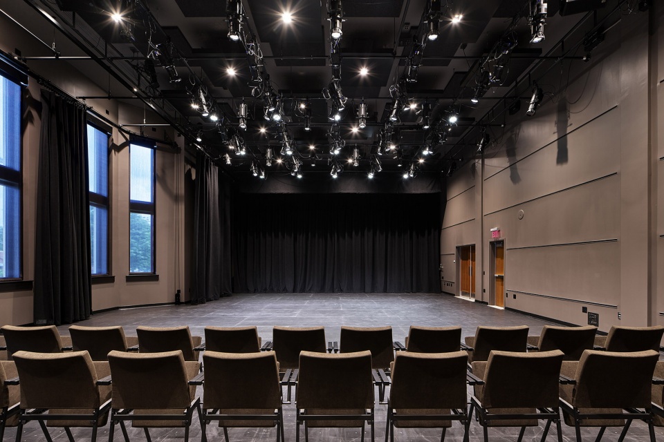 Joan and John Mullen Center for the Performing Arts VMA RAMSA