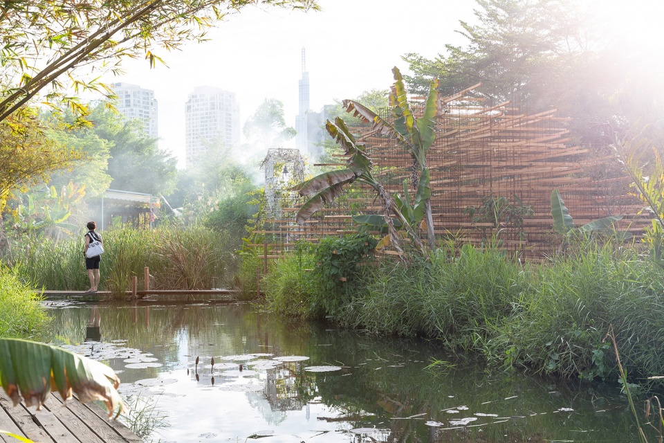 The Straw Pavilion by MIA Design Studio