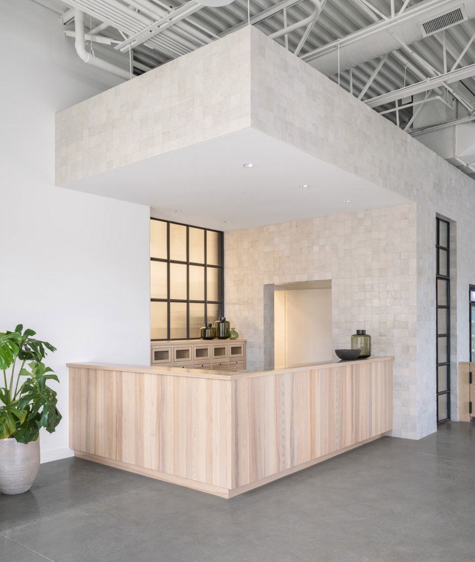 SeaWeed showroom by MAAM
