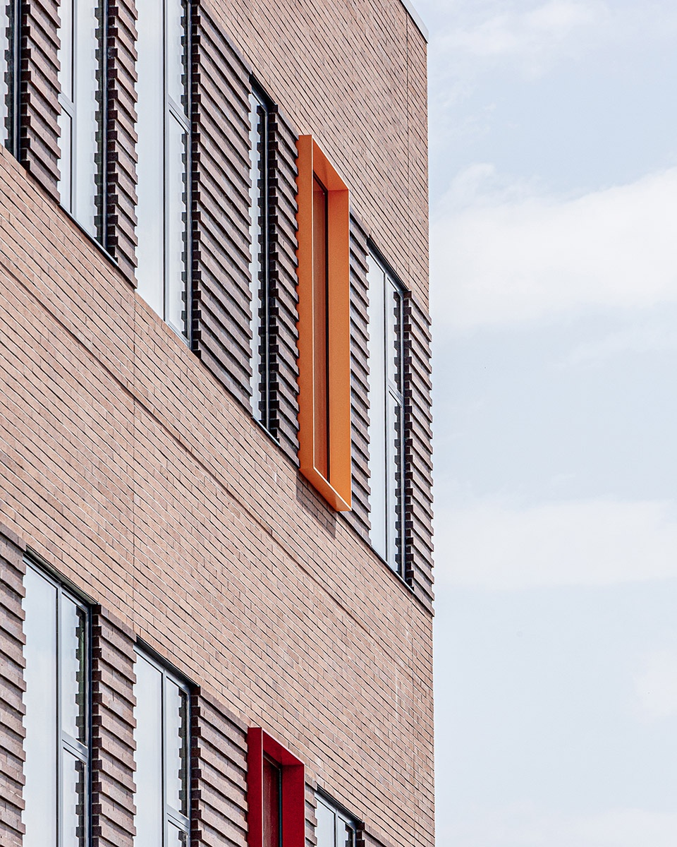 TAFT FRESHMAN ACADEMY by STL architects
