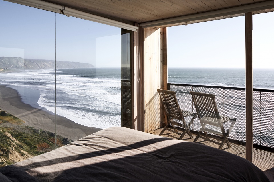 la loica and la tagua cabins by croxatto y opazo arquitectos