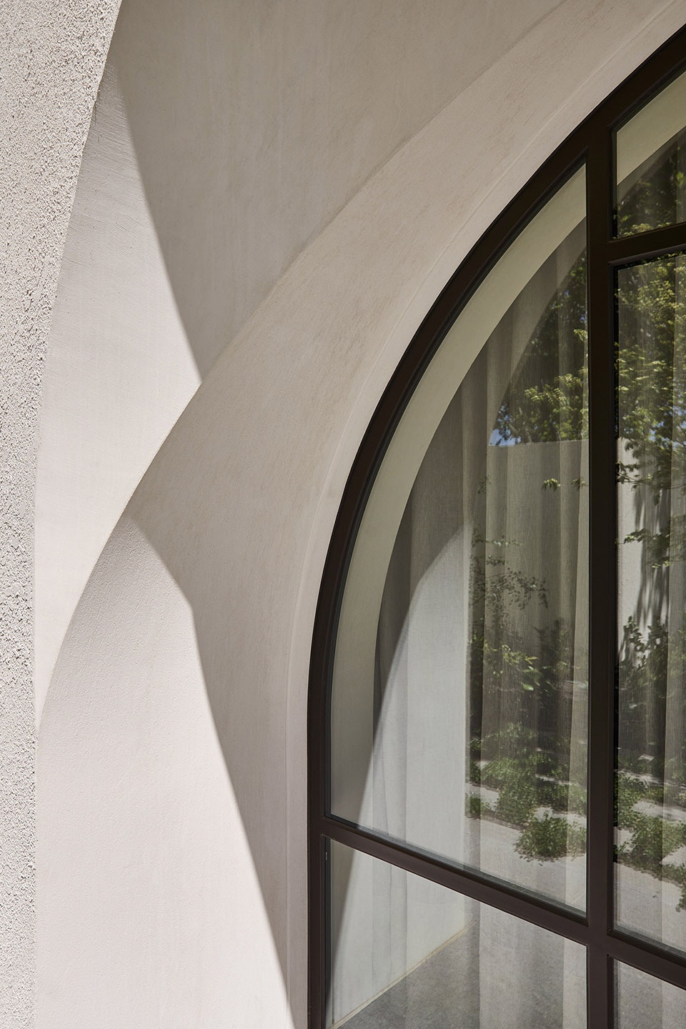 Huntingtower Road Apartments by Jolson Architecture and Interiors