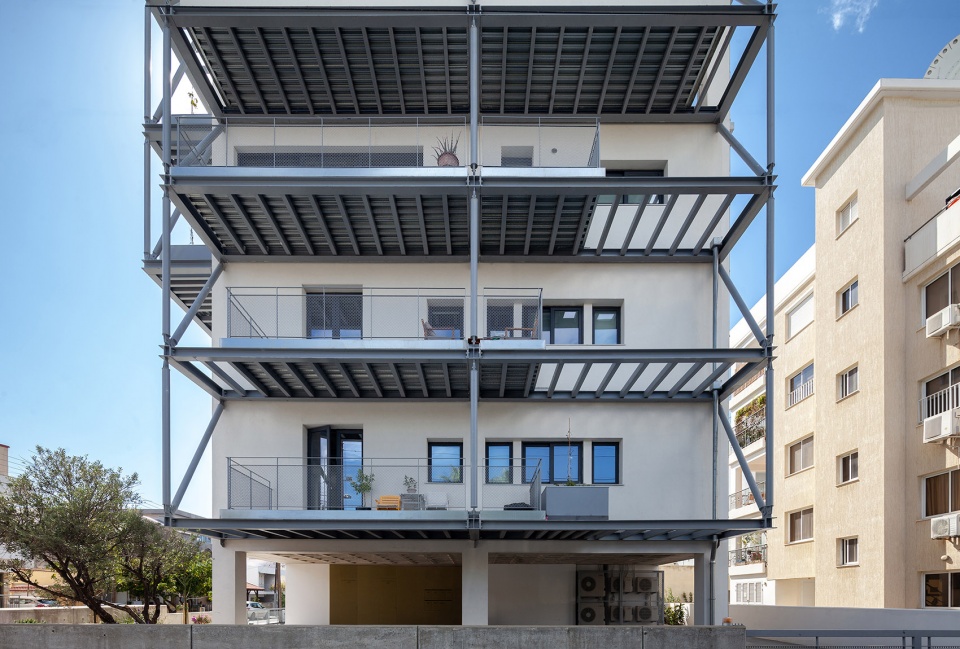zio apartment block by alexis papadopoulos architectural practice