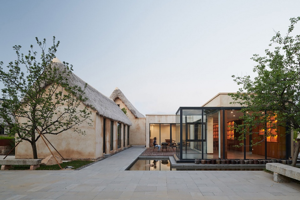 reconstruction design of seaweed bay health resort china by greyspace architects