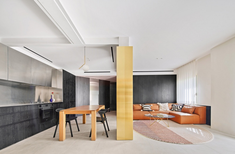 Residence 0110 by Raul Sanchez Architects