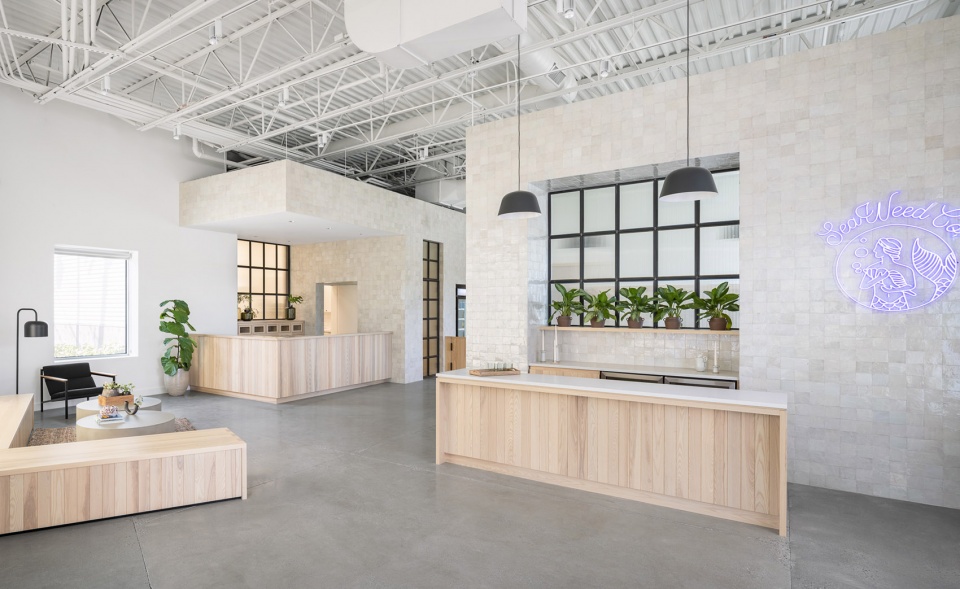 SeaWeed showroom by MAAM