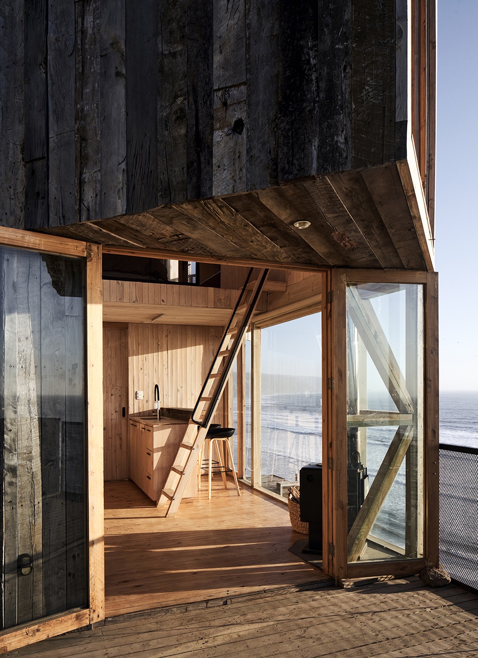 la loica and la tagua cabins by croxatto y opazo arquitectos