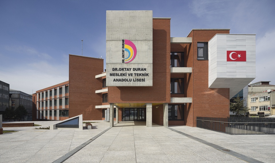 oktal duran vocational and technical anatolian high school by uygur architects