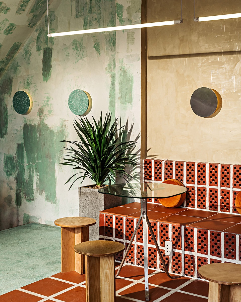 Den Da Coffee Shop by Ksoul Interior Design Studio