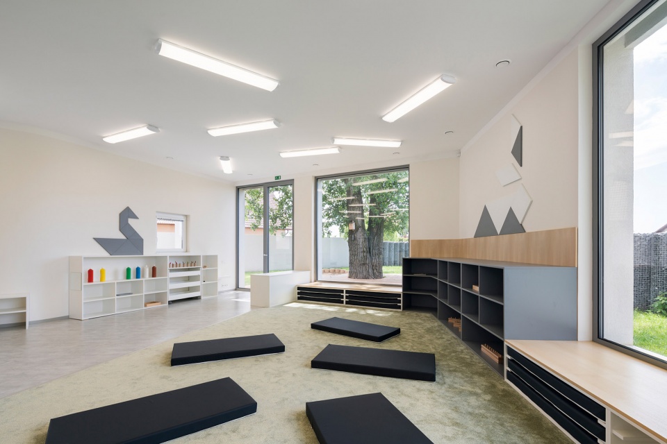Montessori Kindergarten by No Architects