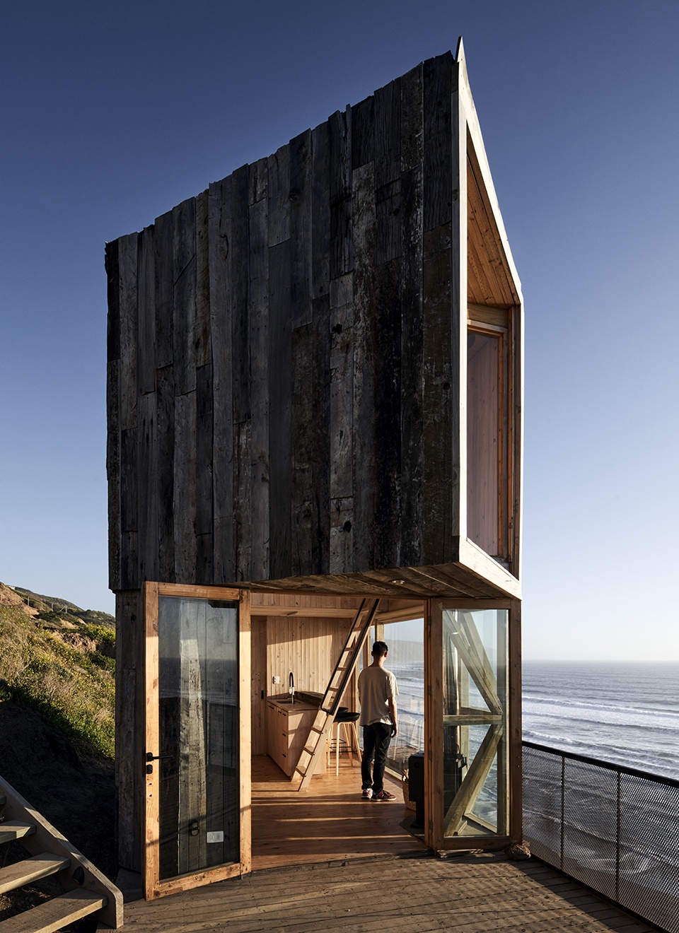 la loica and la tagua cabins by croxatto y opazo arquitectos