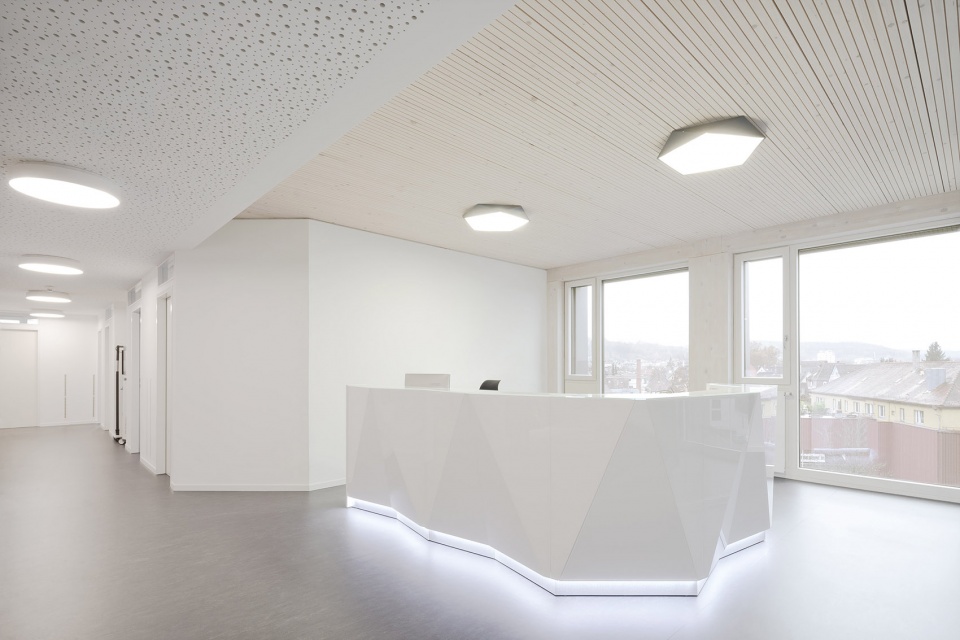 the commercial tower westspitze by ar architekten