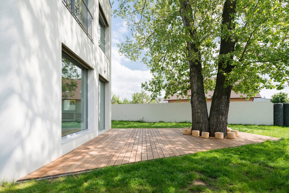 Montessori Kindergarten by No Architects