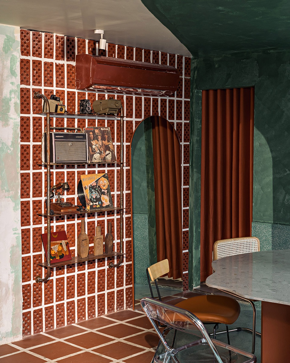 Den Da Coffee Shop by Ksoul Interior Design Studio