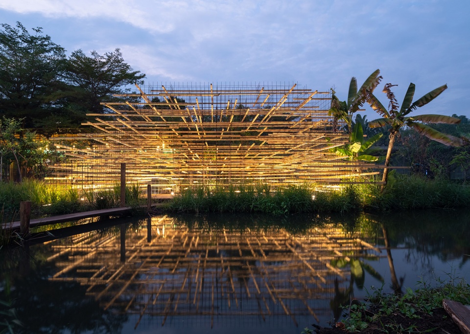 The Straw Pavilion by MIA Design Studio