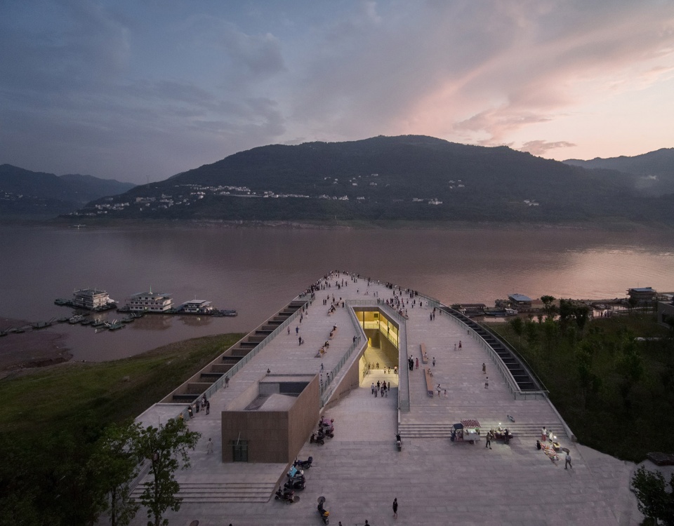 yunyang riverfront visitor center in chongqing china by atelier deshaus
