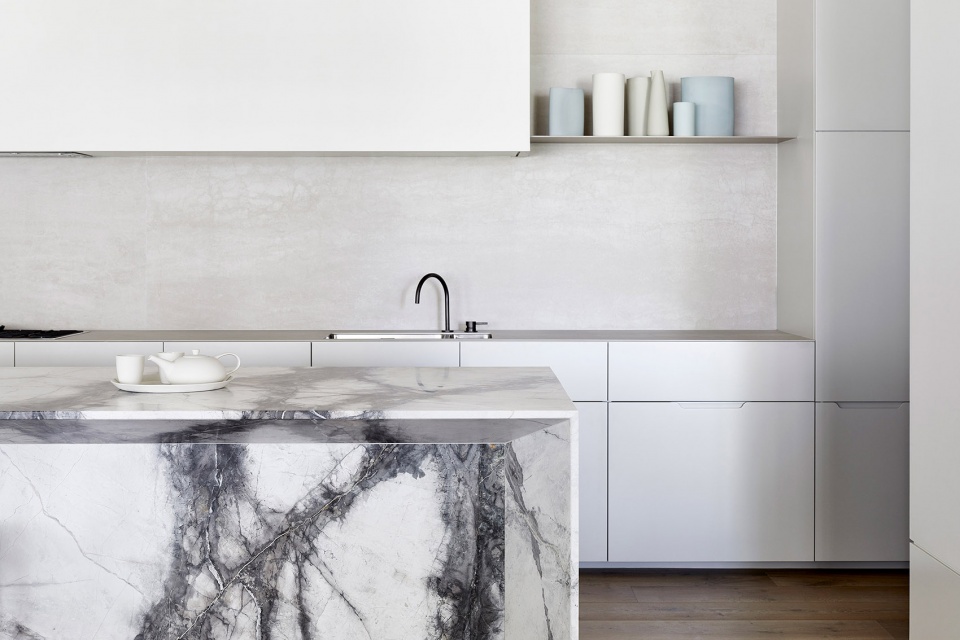 Huntingtower Road Apartments by Jolson Architecture and Interiors