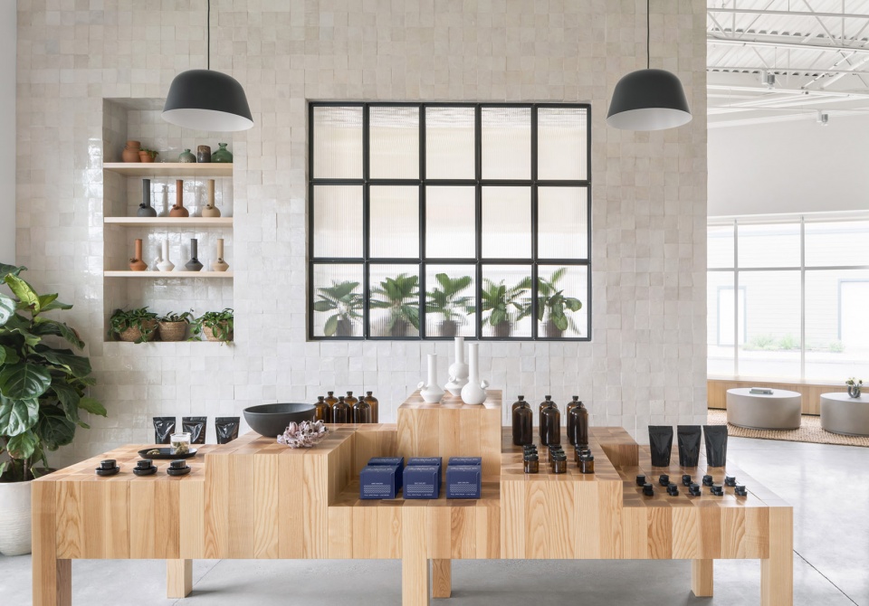 SeaWeed showroom by MAAM