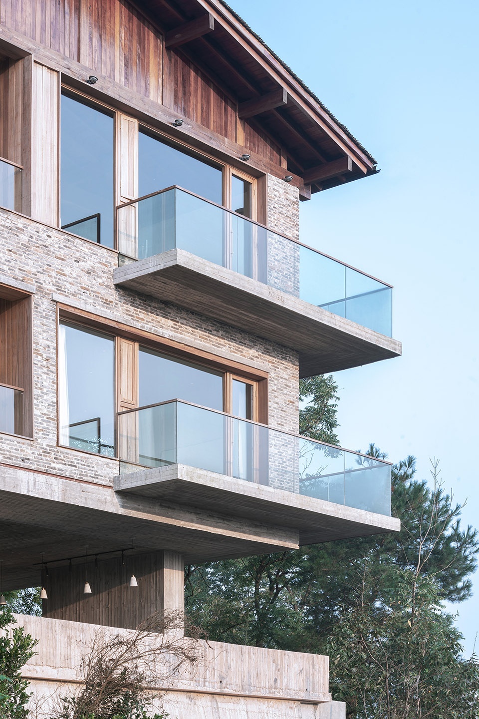 woodsy whispers residence in maer shan village china by shulin architectural design