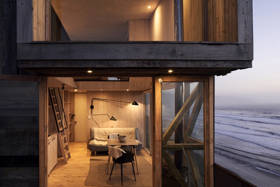 la loica and la tagua cabins by croxatto y opazo arquitectos