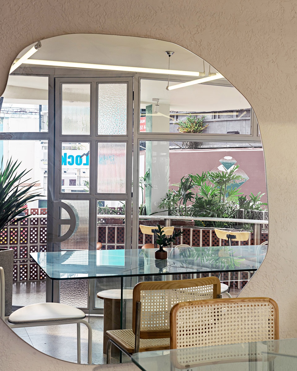 Den Da Coffee Shop by Ksoul Interior Design Studio