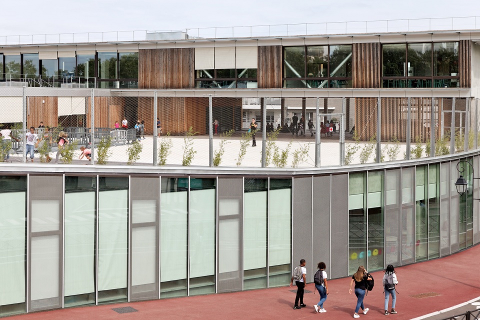 school center and leisure activity center in antony by dietmar feichtinger architectes