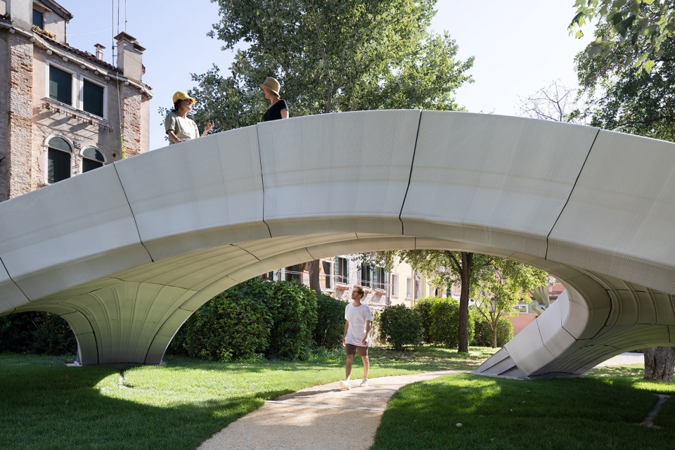 striatus by zaha hadid architects