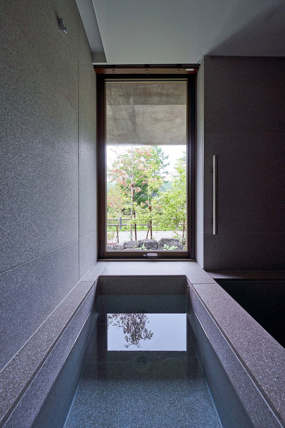 symbiotic house by r e a d architects