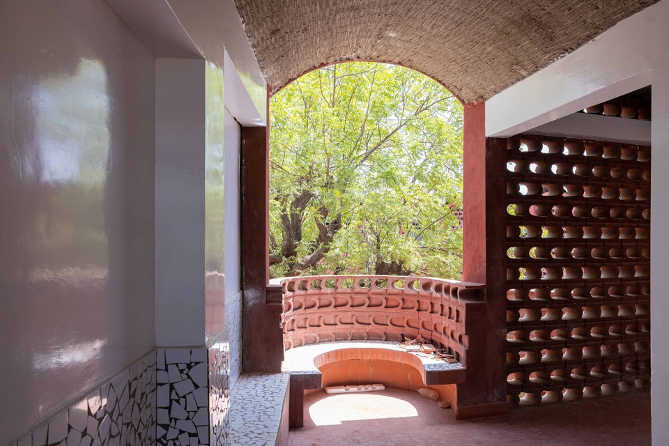 maternity and paediatric hospital in tambacounda by manuel herz architects