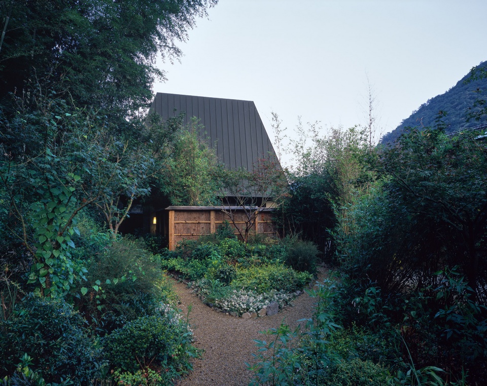 yitingting cottage china by genarchitects