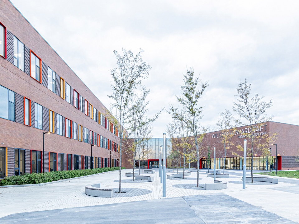 TAFT FRESHMAN ACADEMY by STL architects