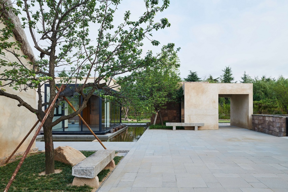 reconstruction design of seaweed bay health resort china by greyspace architects