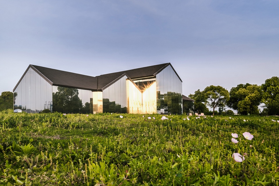 Suzhou Bay Sports Park supporting building LIM Cafe Parallect Design